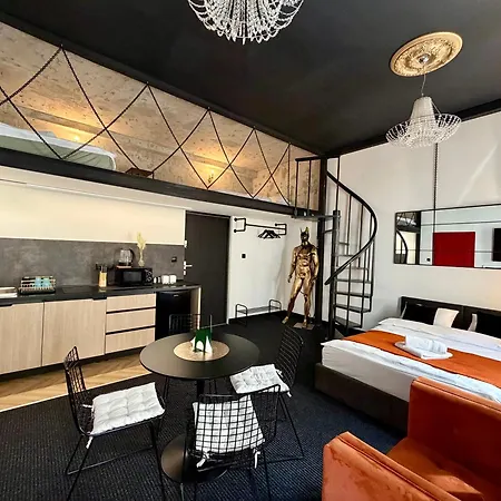 Designer Lofts Piotrkowska 92 *